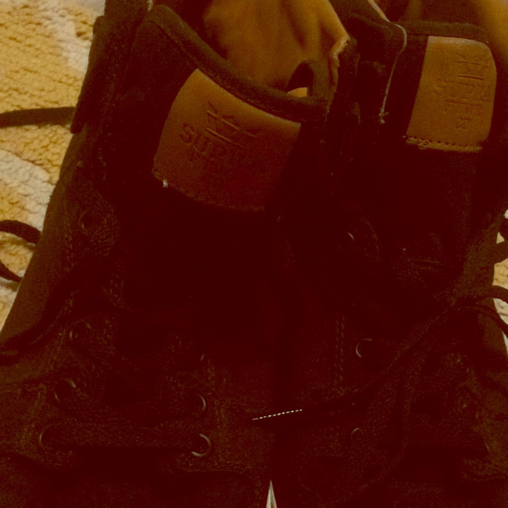 Supras